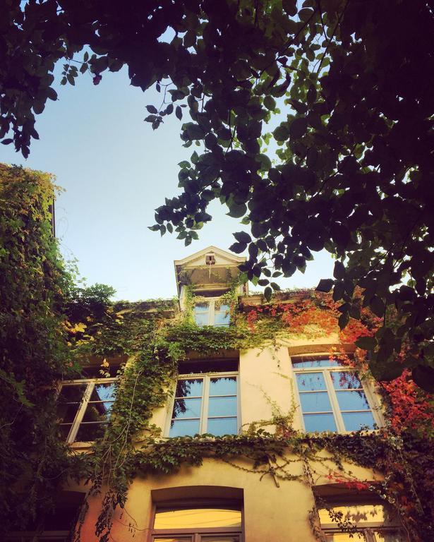 Sgt.Pepper'S Bnb Ixelles Bagian luar foto