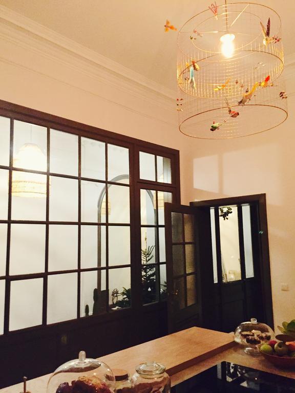 Sgt.Pepper'S Bnb Ixelles Bagian luar foto