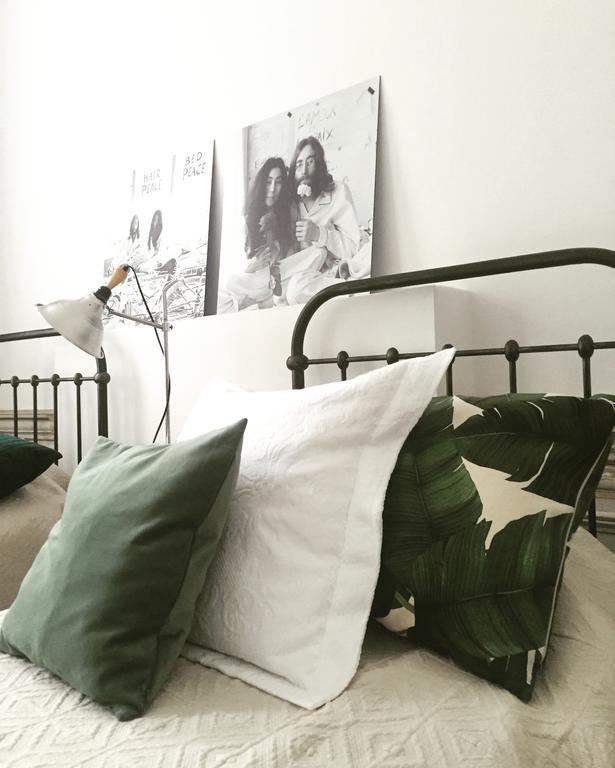 Sgt.Pepper'S Bnb Ixelles Bagian luar foto